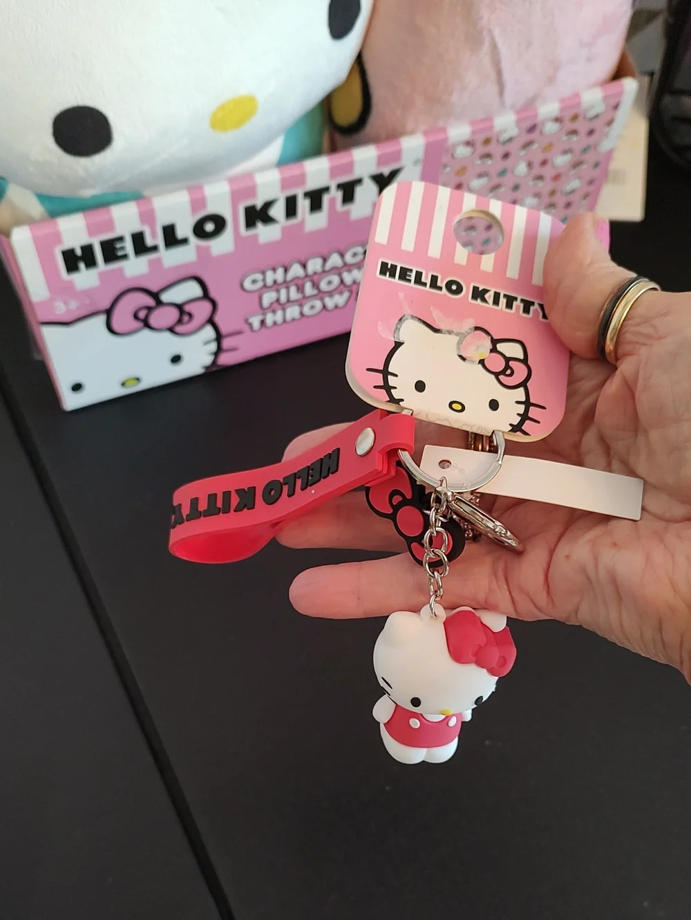 Hello Kitty Big Beautiful Bundle - Picture 4 of 14